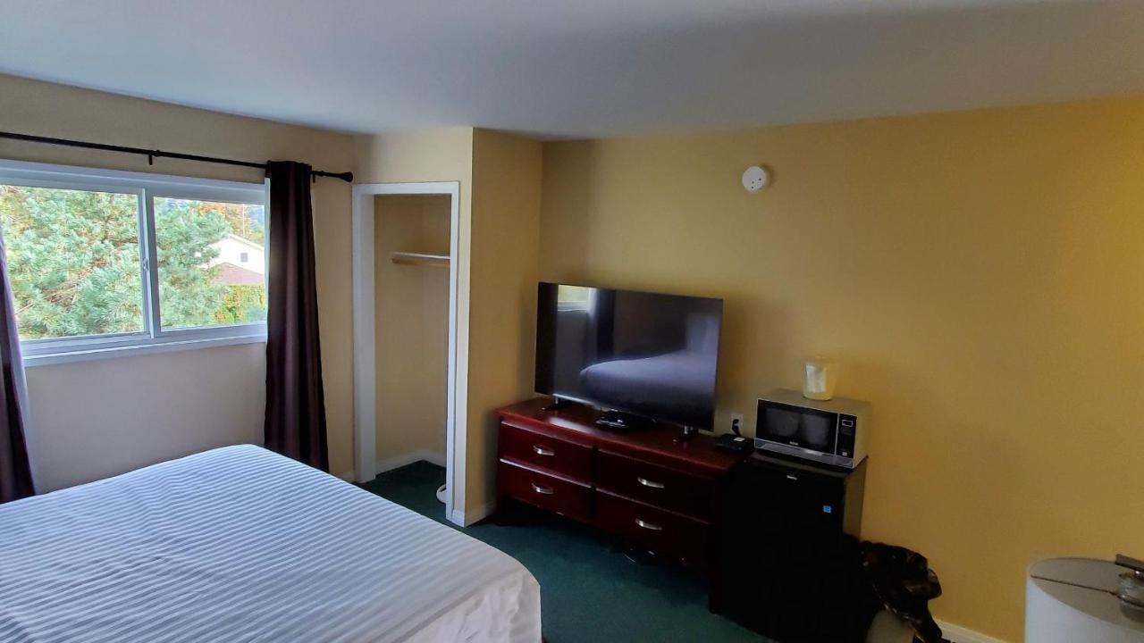 Comox Valley Inn & Suites Courtenay Exterior foto